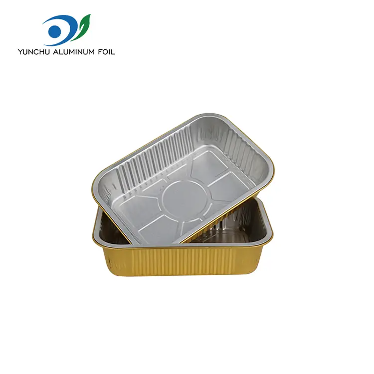 Jednorázové grilování s sebou hliníkové fólie kontejnery