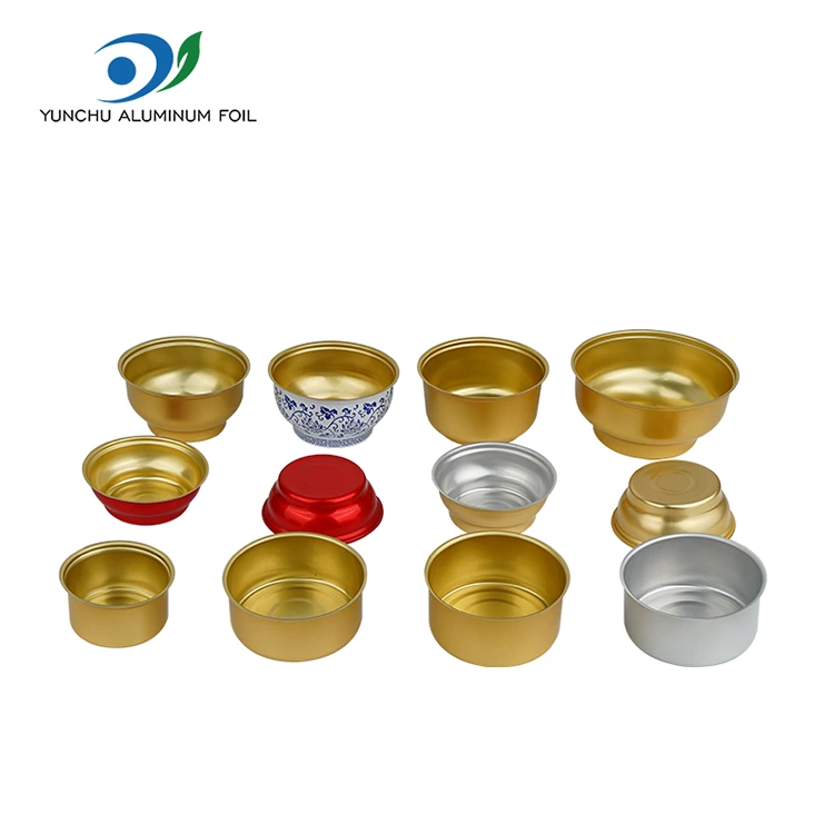 Jednorázové kulaté krabice s sebou malé zlaté mísy hliníkové fólie kontejnery