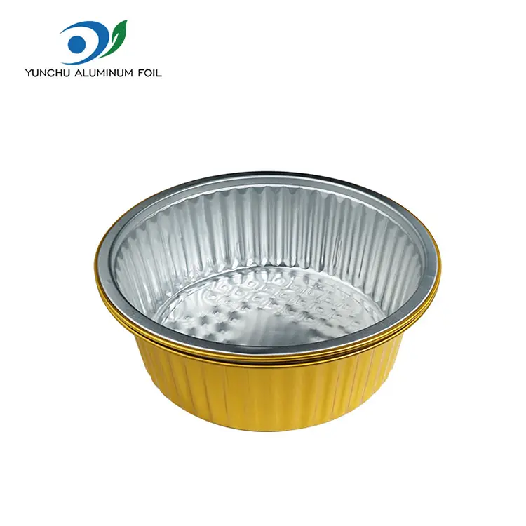 S sebou malý horký hrnec zlatý kulatý hliníkový fólii kontejnery